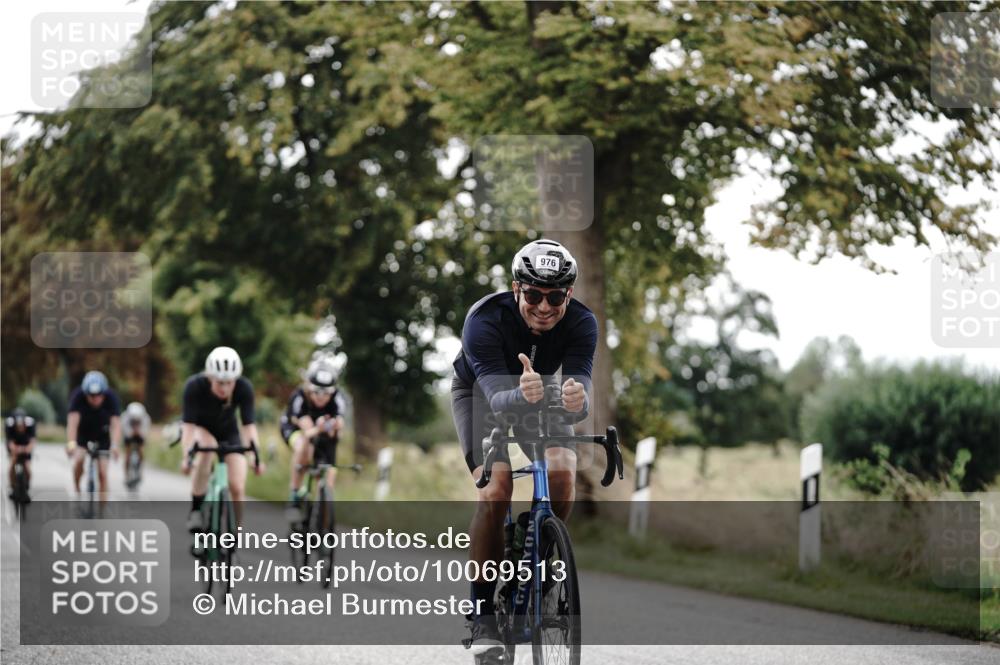 30.08.2026 - Elbe Triathlon Hamburg Michael Burmester http://msf.ph/oto/10069513 30.08.2026 09:42:53 Radfahren 275, 331, 383, 527, 734, 976 meine-sportfotos.de