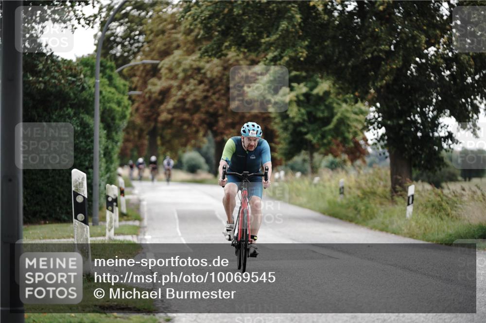 30.08.2026 - Elbe Triathlon Hamburg Michael Burmester http://msf.ph/oto/10069545 30.08.2026 09:43:11 Radfahren 201, 881 meine-sportfotos.de