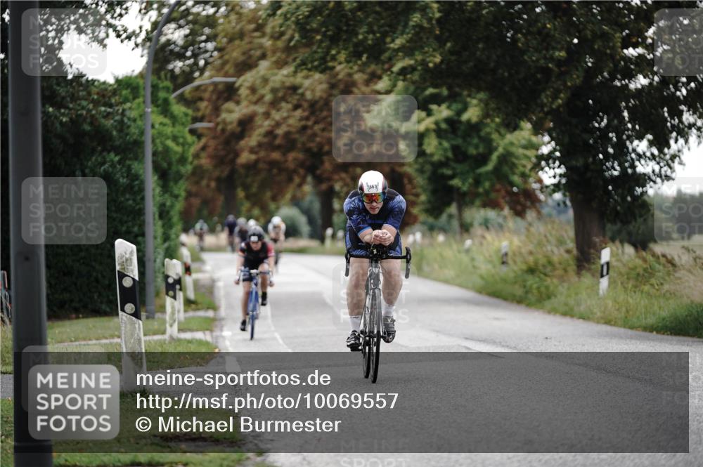 30.08.2026 - Elbe Triathlon Hamburg Michael Burmester http://msf.ph/oto/10069557 30.08.2026 09:43:22 Radfahren 290, 390, 481, 667, 678, 780, 863 meine-sportfotos.de