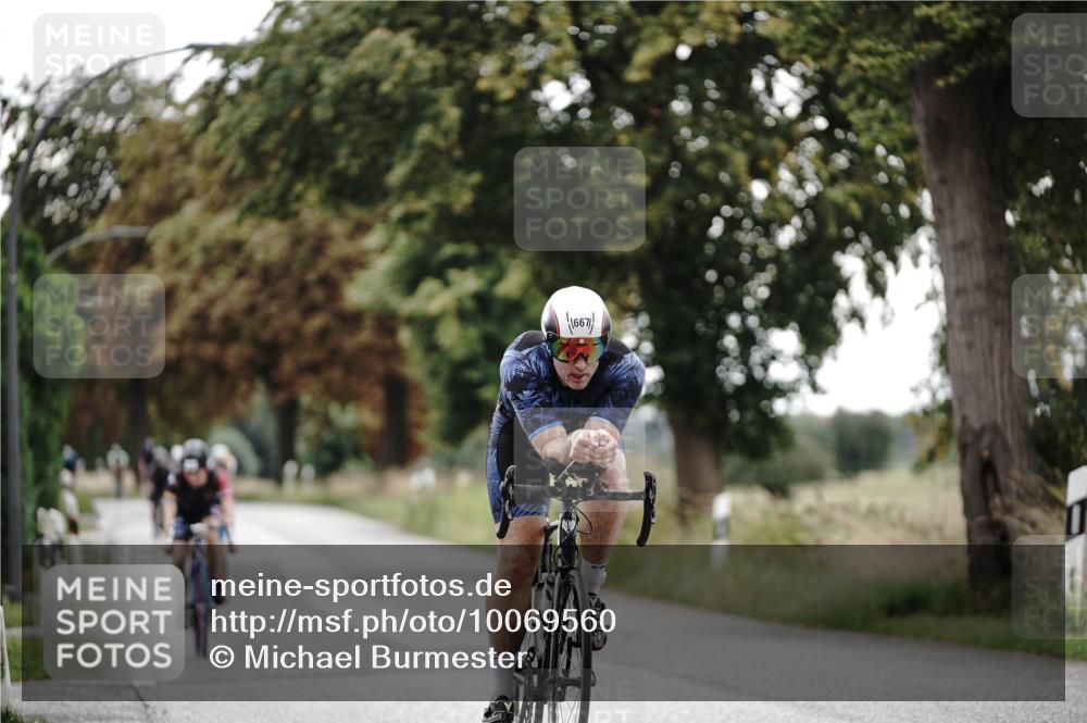 30.08.2026 - Elbe Triathlon Hamburg Michael Burmester http://msf.ph/oto/10069560 30.08.2026 09:43:23 Radfahren 290, 390, 481, 667, 780, 863 meine-sportfotos.de