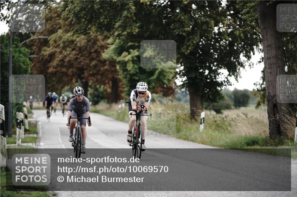 30.08.2026 - Elbe Triathlon Hamburg Michael Burmester http://msf.ph/oto/10069570 30.08.2026 09:43:28 Radfahren 249, 290, 390, 624, 641, 647, 780, 863 meine-sportfotos.de