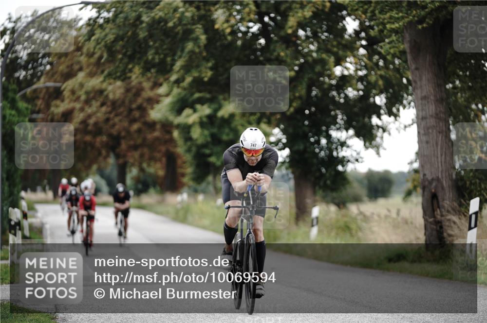 30.08.2026 - Elbe Triathlon Hamburg Michael Burmester http://msf.ph/oto/10069594 30.08.2026 09:43:39 Radfahren 264, 348, 656, 722, 746, 747 meine-sportfotos.de