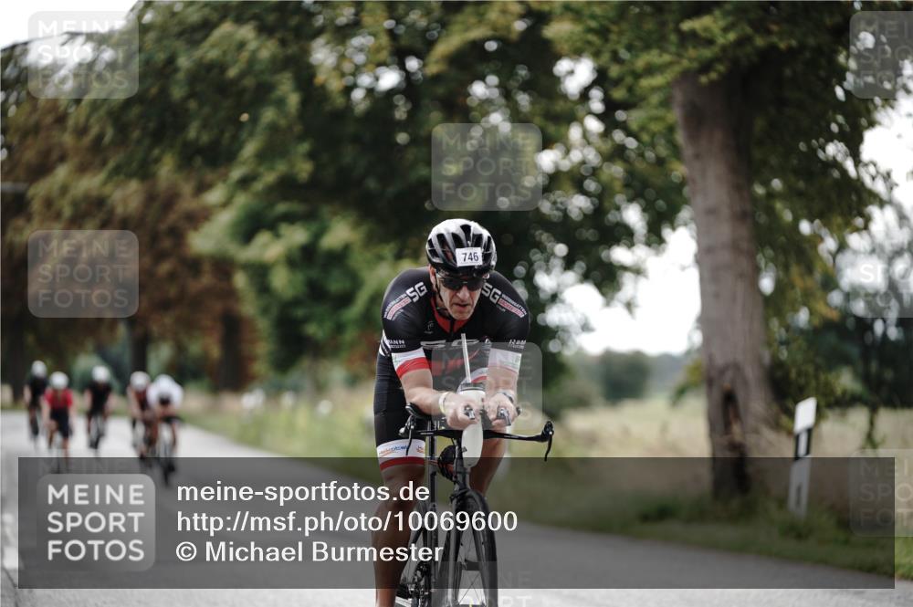 30.08.2026 - Elbe Triathlon Hamburg Michael Burmester http://msf.ph/oto/10069600 30.08.2026 09:43:43 Radfahren 315, 348, 374, 656, 722, 746, 799, 874 meine-sportfotos.de