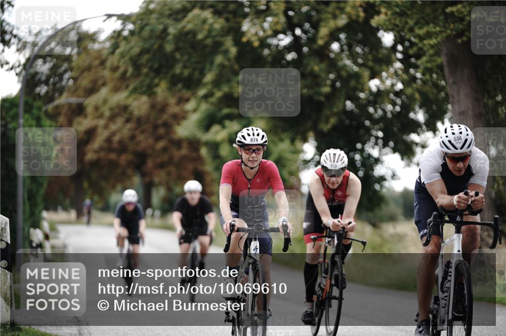 30.08.2026 - Elbe Triathlon Hamburg Michael Burmester http://msf.ph/oto/10069610 30.08.2026 09:43:47 Radfahren 315, 374, 656, 799, 874 meine-sportfotos.de