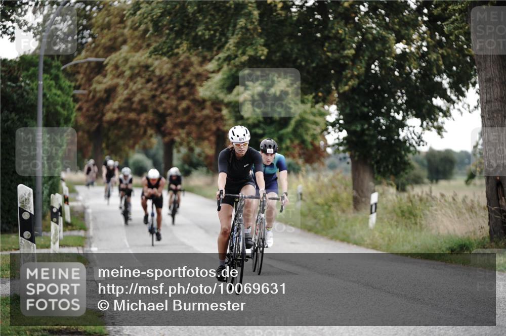 30.08.2026 - Elbe Triathlon Hamburg Michael Burmester http://msf.ph/oto/10069631 30.08.2026 09:44:05 Radfahren 302, 335, 380, 433, 638, 771, 879, 950 meine-sportfotos.de
