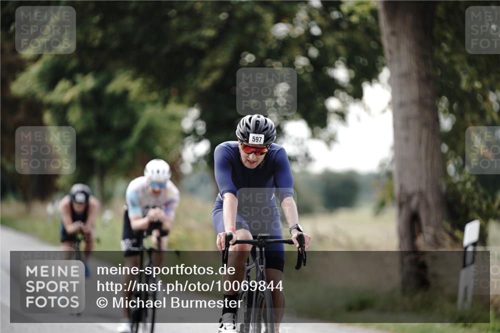 30.08.2026 - Elbe Triathlon Hamburg Michael Burmester http://msf.ph/oto/10069844 30.08.2026 09:49:28 Radfahren 279, 391, 405, 420, 476, 597, 681, 766 meine-sportfotos.de