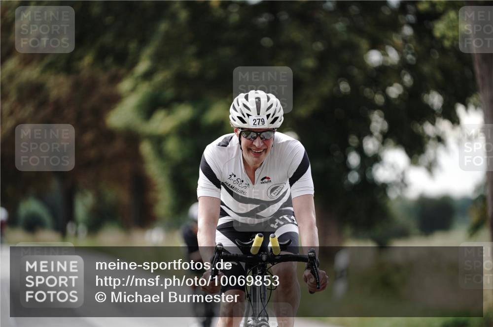 30.08.2026 - Elbe Triathlon Hamburg Michael Burmester http://msf.ph/oto/10069853 30.08.2026 09:49:33 Radfahren 279, 420, 681, 766 meine-sportfotos.de