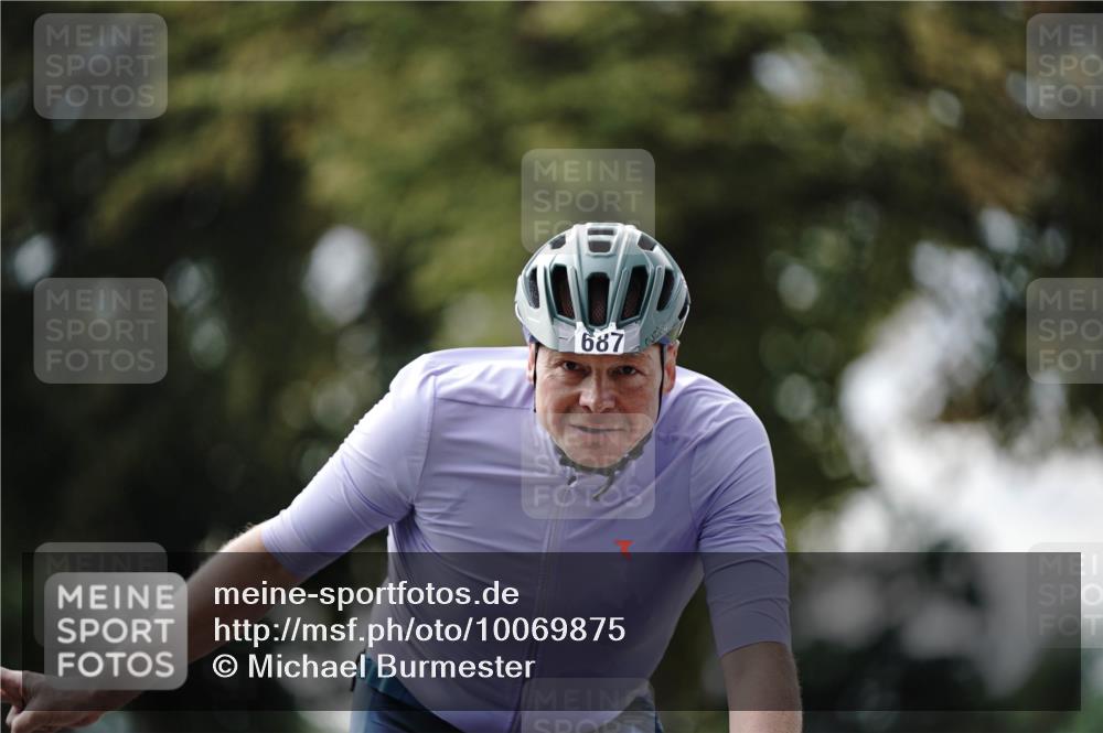 30.08.2026 - Elbe Triathlon Hamburg Michael Burmester http://msf.ph/oto/10069875 30.08.2026 09:49:49 Radfahren 458, 483, 490, 498, 687 meine-sportfotos.de