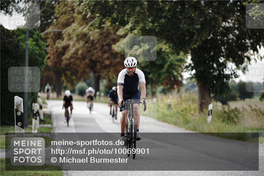30.08.2026 - Elbe Triathlon Hamburg Michael Burmester http://msf.ph/oto/10069901 30.08.2026 09:50:05 Radfahren 346, 444, 659, 715, 845 meine-sportfotos.de