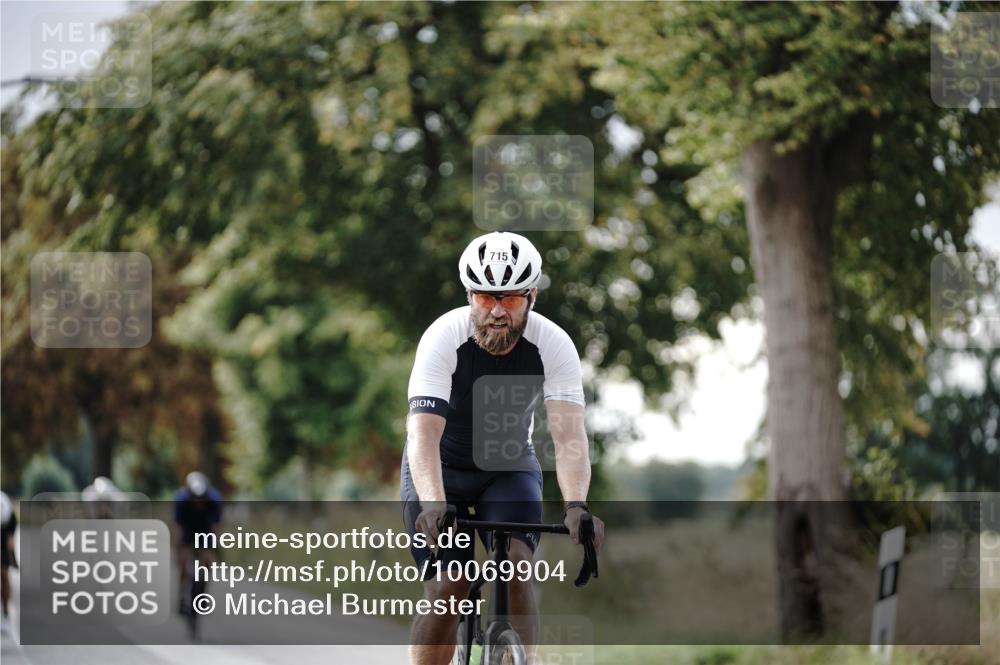 30.08.2026 - Elbe Triathlon Hamburg Michael Burmester http://msf.ph/oto/10069904 30.08.2026 09:50:06 Radfahren 444, 659, 715, 845 meine-sportfotos.de