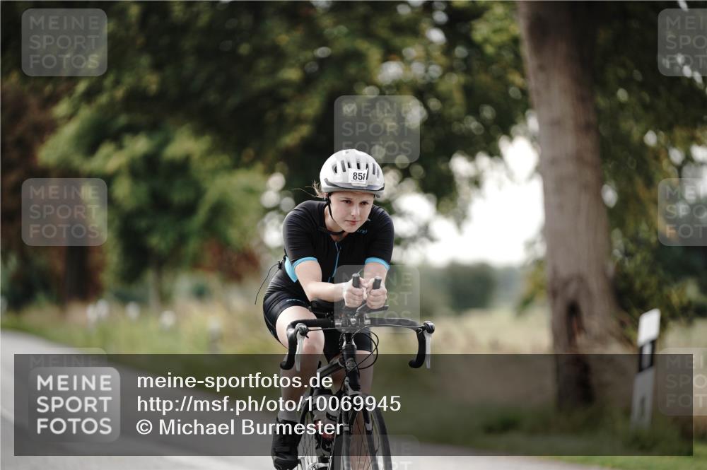 30.08.2026 - Elbe Triathlon Hamburg Michael Burmester http://msf.ph/oto/10069945 30.08.2026 09:50:41 Radfahren 629, 786, 858 meine-sportfotos.de