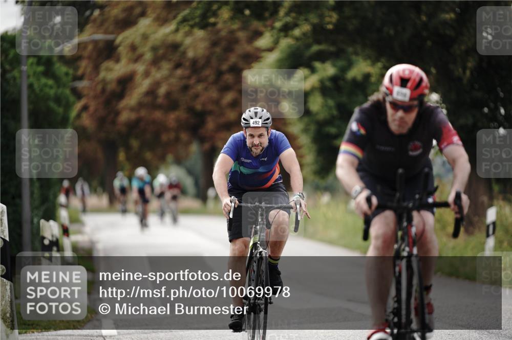 30.08.2026 - Elbe Triathlon Hamburg Michael Burmester http://msf.ph/oto/10069978 30.08.2026 09:51:10 Radfahren 492, 565, 696, 708, 709, 754 meine-sportfotos.de