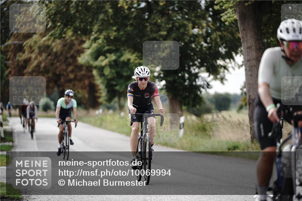30.08.2026 - Elbe Triathlon Hamburg Michael Burmester http://msf.ph/oto/10069994 30.08.2026 09:51:19 Radfahren 565, 570, 708, 709, 860, 861, 936, 977 meine-sportfotos.de