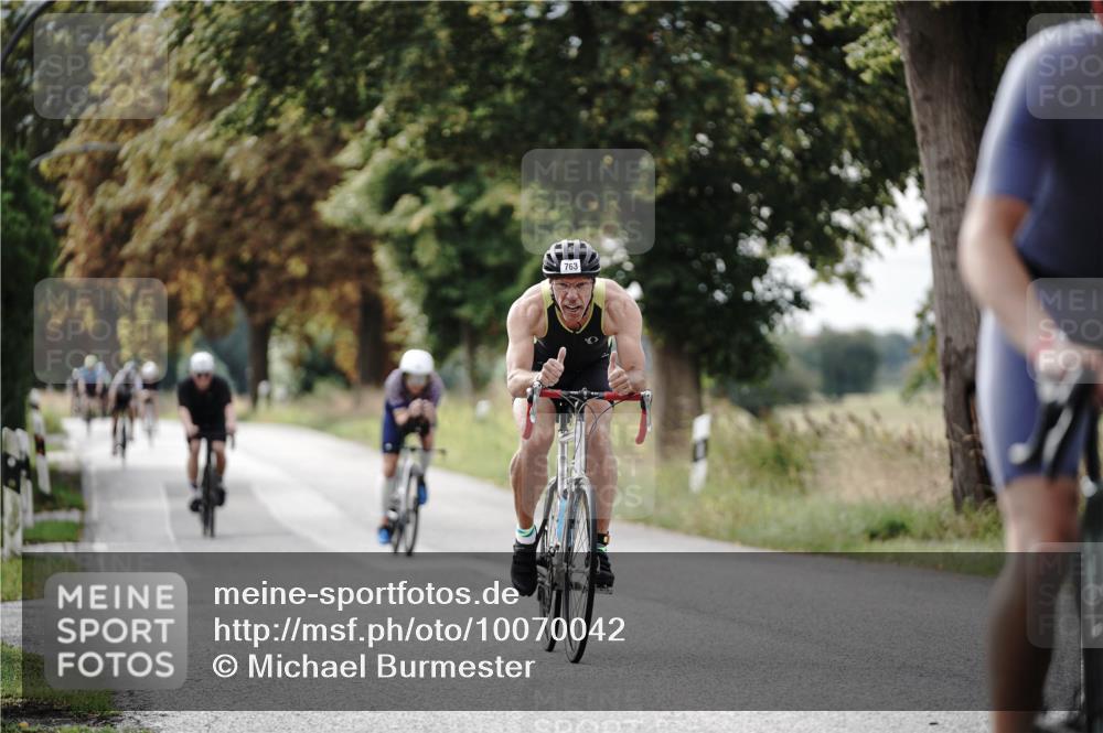 30.08.2026 - Elbe Triathlon Hamburg Michael Burmester http://msf.ph/oto/10070042 30.08.2026 09:51:43 Radfahren 554, 602, 609, 683, 763, 840, 865, 905 meine-sportfotos.de