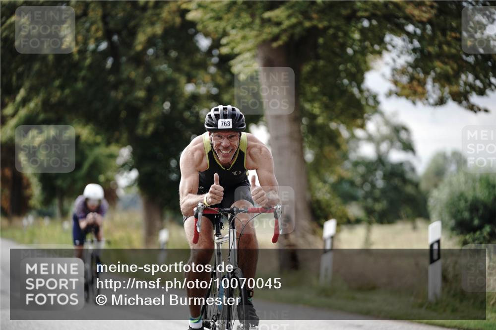 30.08.2026 - Elbe Triathlon Hamburg Michael Burmester http://msf.ph/oto/10070045 30.08.2026 09:51:44 Radfahren 381, 554, 602, 609, 683, 763, 840 meine-sportfotos.de