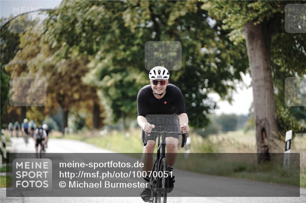 30.08.2026 - Elbe Triathlon Hamburg Michael Burmester http://msf.ph/oto/10070051 30.08.2026 09:51:46 Radfahren 381, 609, 683, 763, 840 meine-sportfotos.de
