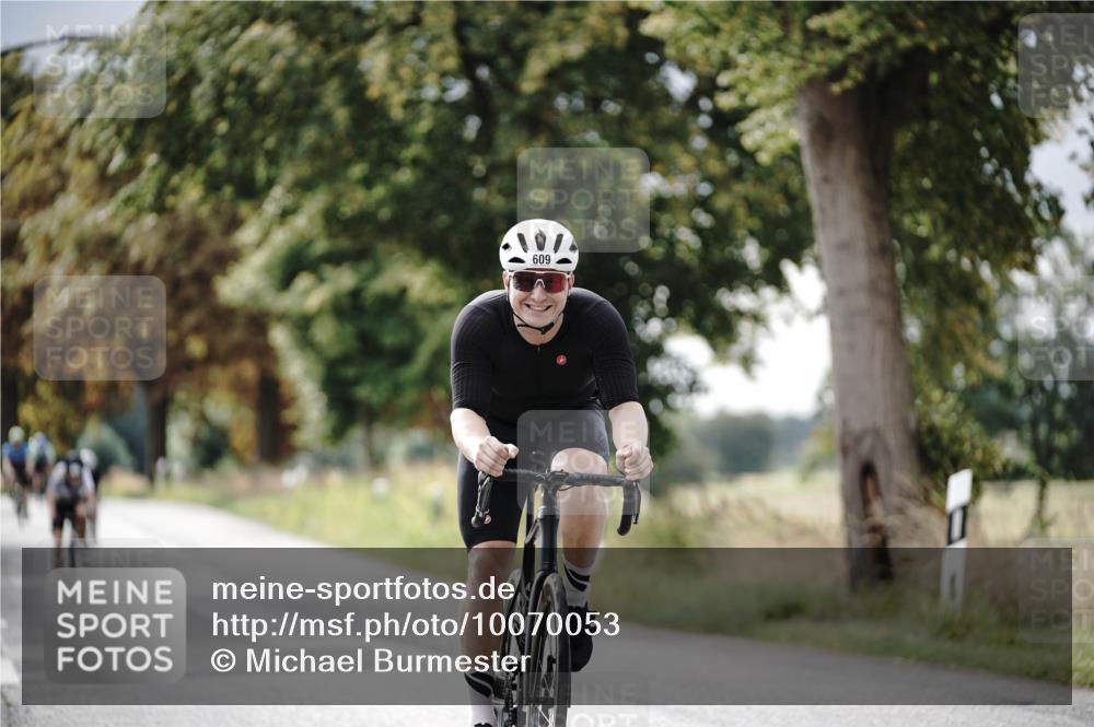 30.08.2026 - Elbe Triathlon Hamburg Michael Burmester http://msf.ph/oto/10070053 30.08.2026 09:51:46 Radfahren 381, 609, 683, 763, 840 meine-sportfotos.de