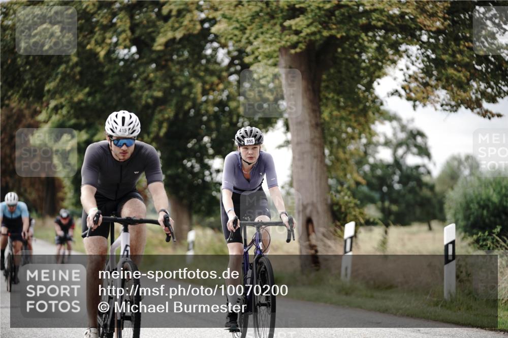 30.08.2026 - Elbe Triathlon Hamburg Michael Burmester http://msf.ph/oto/10070200 30.08.2026 09:52:52 Radfahren 415, 573, 606, 634, 663, 721, 791, 855, 908 meine-sportfotos.de
