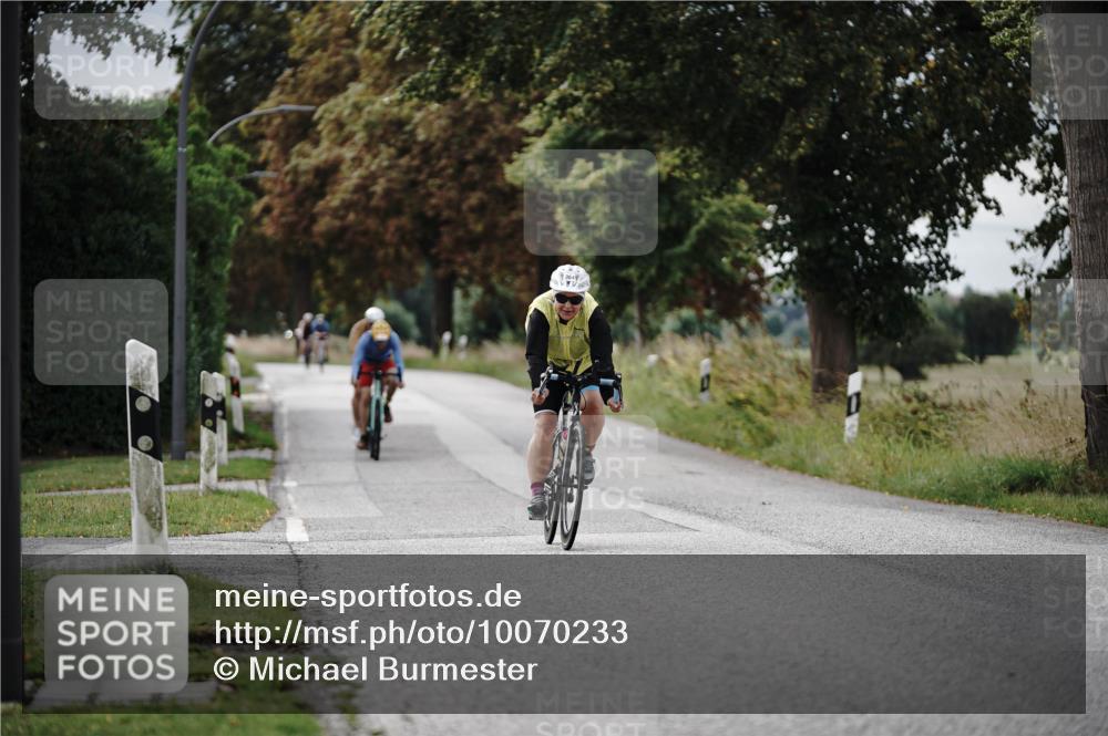 30.08.2026 - Elbe Triathlon Hamburg Michael Burmester http://msf.ph/oto/10070233 30.08.2026 09:53:06 Radfahren 364, 392, 443, 600, 836 meine-sportfotos.de