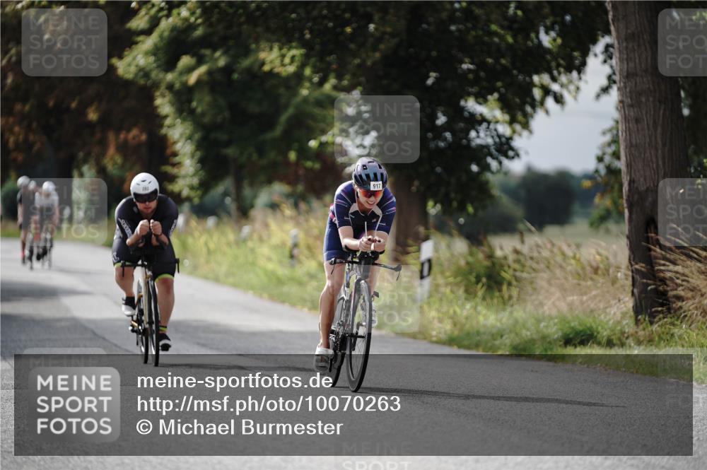 30.08.2026 - Elbe Triathlon Hamburg Michael Burmester http://msf.ph/oto/10070263 30.08.2026 09:53:30 Radfahren 283, 419, 435, 516, 808, 917, 1897 meine-sportfotos.de