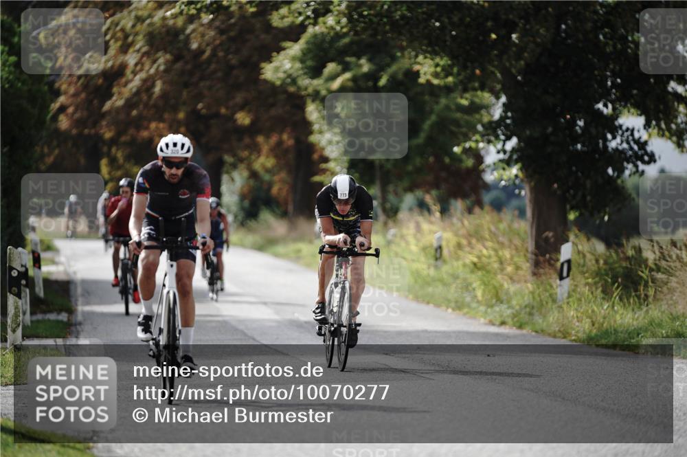 30.08.2026 - Elbe Triathlon Hamburg Michael Burmester http://msf.ph/oto/10070277 30.08.2026 09:53:38 Radfahren 320, 435, 516, 575, 773, 965, 1897 meine-sportfotos.de