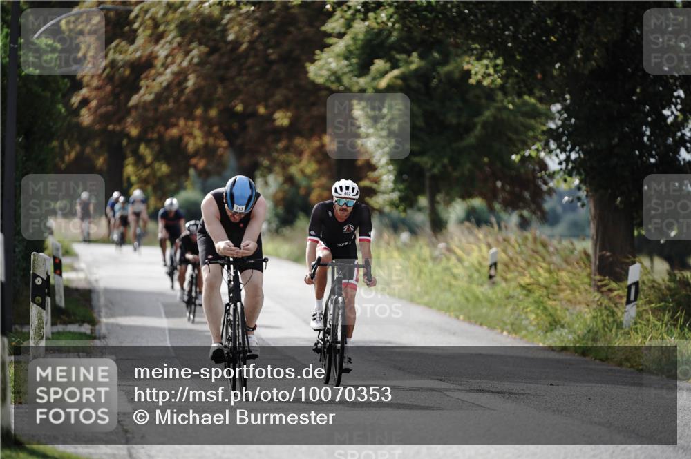 30.08.2026 - Elbe Triathlon Hamburg Michael Burmester http://msf.ph/oto/10070353 30.08.2026 09:54:35 Radfahren 462, 529, 676, 713, 856, 960 meine-sportfotos.de