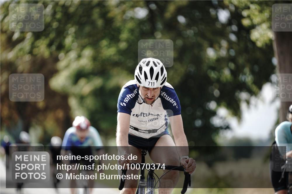 30.08.2026 - Elbe Triathlon Hamburg Michael Burmester http://msf.ph/oto/10070374 30.08.2026 09:54:45 Radfahren 400, 418, 541, 583, 648, 711, 911 meine-sportfotos.de