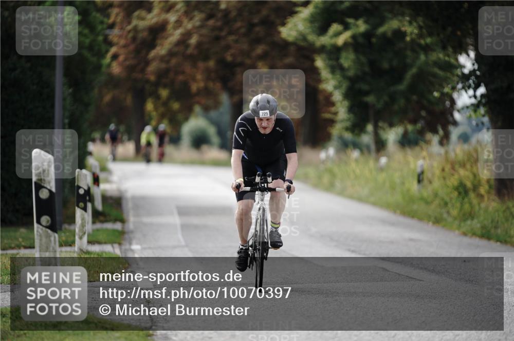 30.08.2026 - Elbe Triathlon Hamburg Michael Burmester http://msf.ph/oto/10070397 30.08.2026 09:54:56 Radfahren 729 meine-sportfotos.de