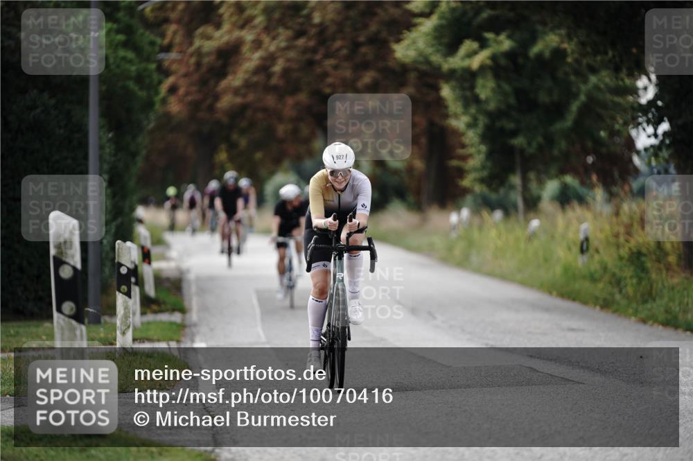 30.08.2026 - Elbe Triathlon Hamburg Michael Burmester http://msf.ph/oto/10070416 30.08.2026 09:55:15 Radfahren 457, 927, 933, 967 meine-sportfotos.de