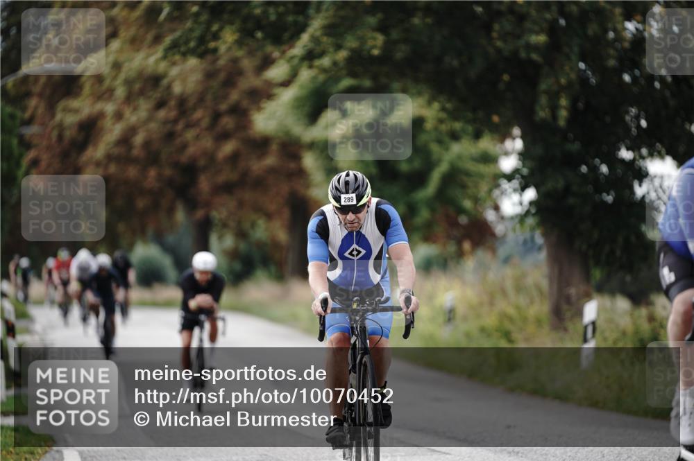 30.08.2026 - Elbe Triathlon Hamburg Michael Burmester http://msf.ph/oto/10070452 30.08.2026 09:55:35 Radfahren 289, 353, 441, 466, 557, 669, 742 meine-sportfotos.de