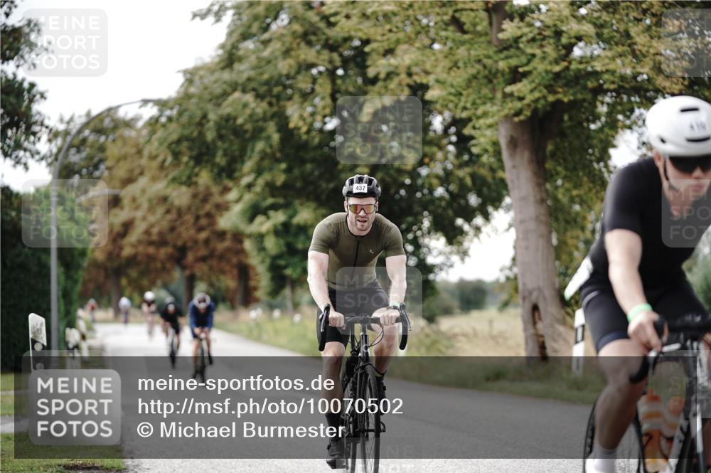 30.08.2026 - Elbe Triathlon Hamburg Michael Burmester http://msf.ph/oto/10070502 30.08.2026 09:55:57 Radfahren 399, 410, 437, 576, 581, 756, 788, 872 meine-sportfotos.de