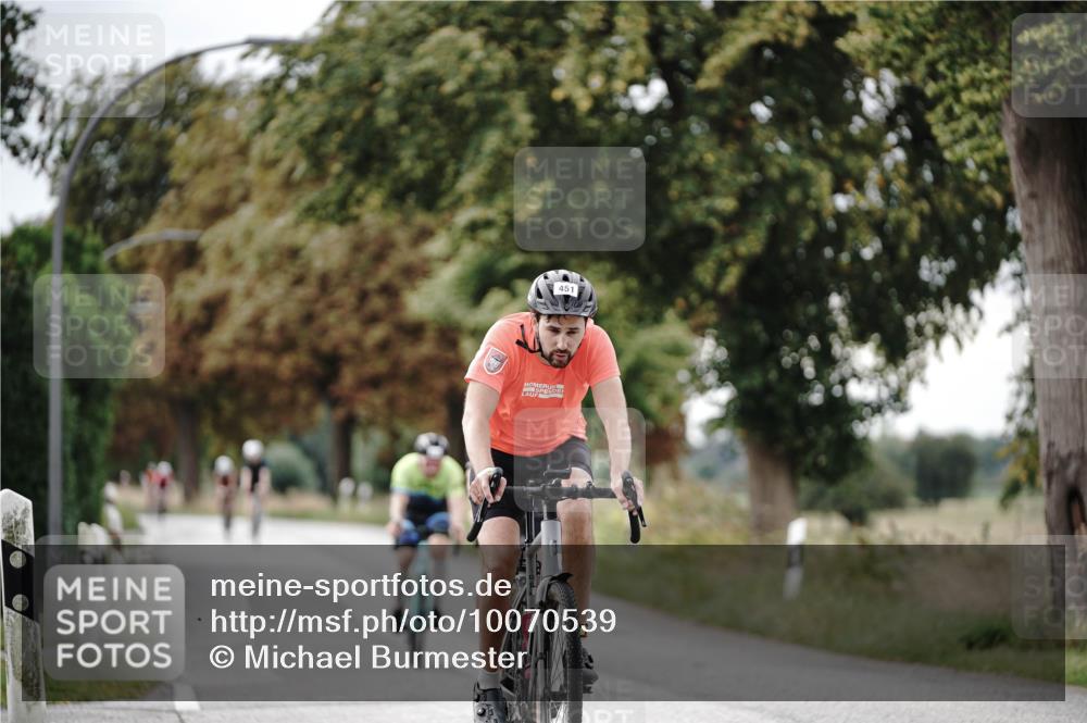 30.08.2026 - Elbe Triathlon Hamburg Michael Burmester http://msf.ph/oto/10070539 30.08.2026 09:56:15 Radfahren 451, 544, 626, 657, 797 meine-sportfotos.de