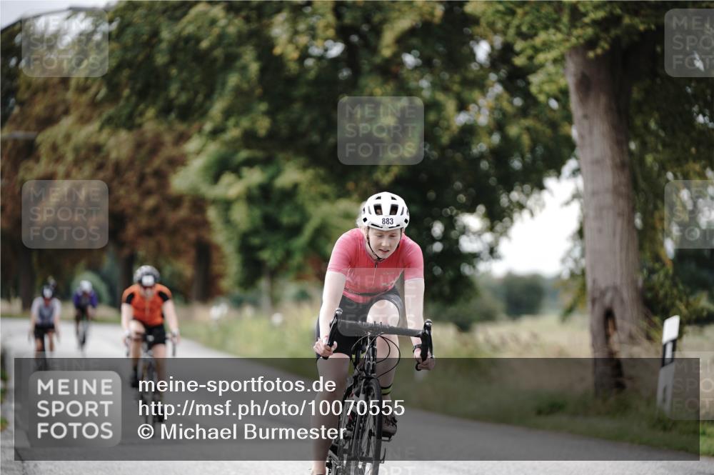 30.08.2026 - Elbe Triathlon Hamburg Michael Burmester http://msf.ph/oto/10070555 30.08.2026 09:56:27 Radfahren 363, 421, 731, 883, 926 meine-sportfotos.de