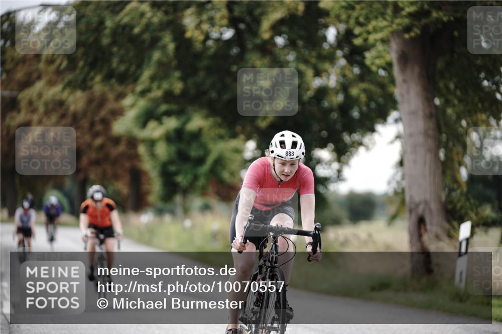 30.08.2026 - Elbe Triathlon Hamburg Michael Burmester http://msf.ph/oto/10070557 30.08.2026 09:56:27 Radfahren 363, 421, 731, 883, 926 meine-sportfotos.de