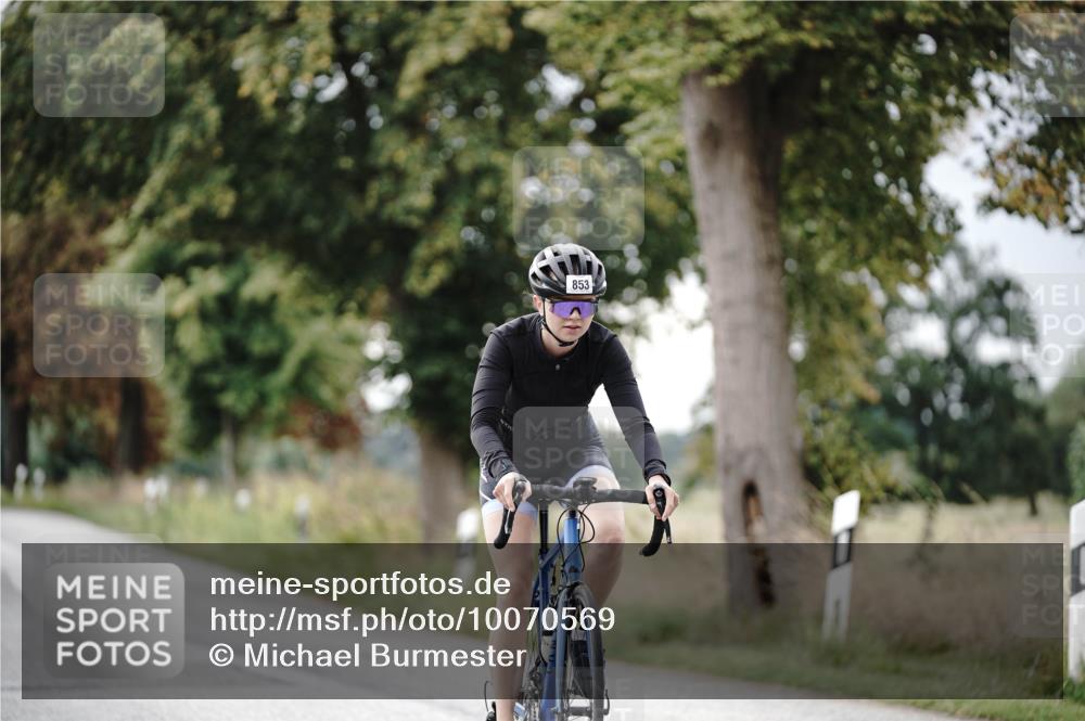30.08.2026 - Elbe Triathlon Hamburg Michael Burmester http://msf.ph/oto/10070569 30.08.2026 09:56:37 Radfahren 803, 853 meine-sportfotos.de