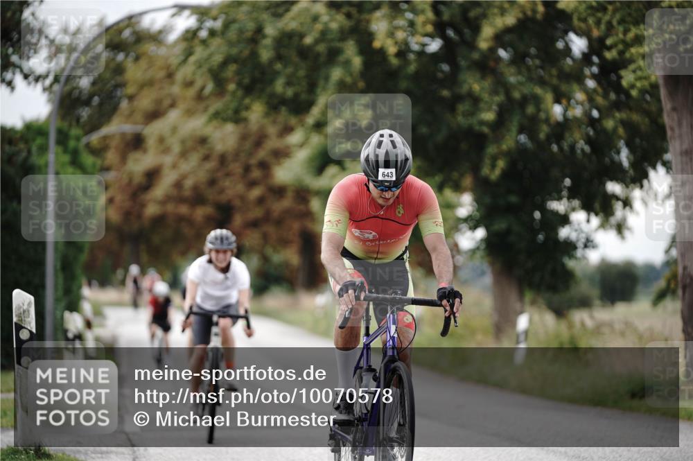 30.08.2026 - Elbe Triathlon Hamburg Michael Burmester http://msf.ph/oto/10070578 30.08.2026 09:56:45 Radfahren 643, 646, 803, 912, 957 meine-sportfotos.de