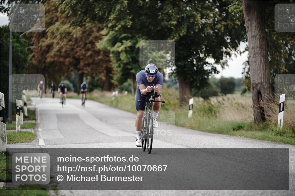 30.08.2026 - Elbe Triathlon Hamburg Michael Burmester http://msf.ph/oto/10070667 30.08.2026 09:57:28 Radfahren 413, 658, 747, 768, 810, 1896 meine-sportfotos.de