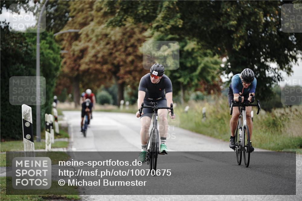 30.08.2026 - Elbe Triathlon Hamburg Michael Burmester http://msf.ph/oto/10070675 30.08.2026 09:57:34 Radfahren 413, 737, 768, 976 meine-sportfotos.de