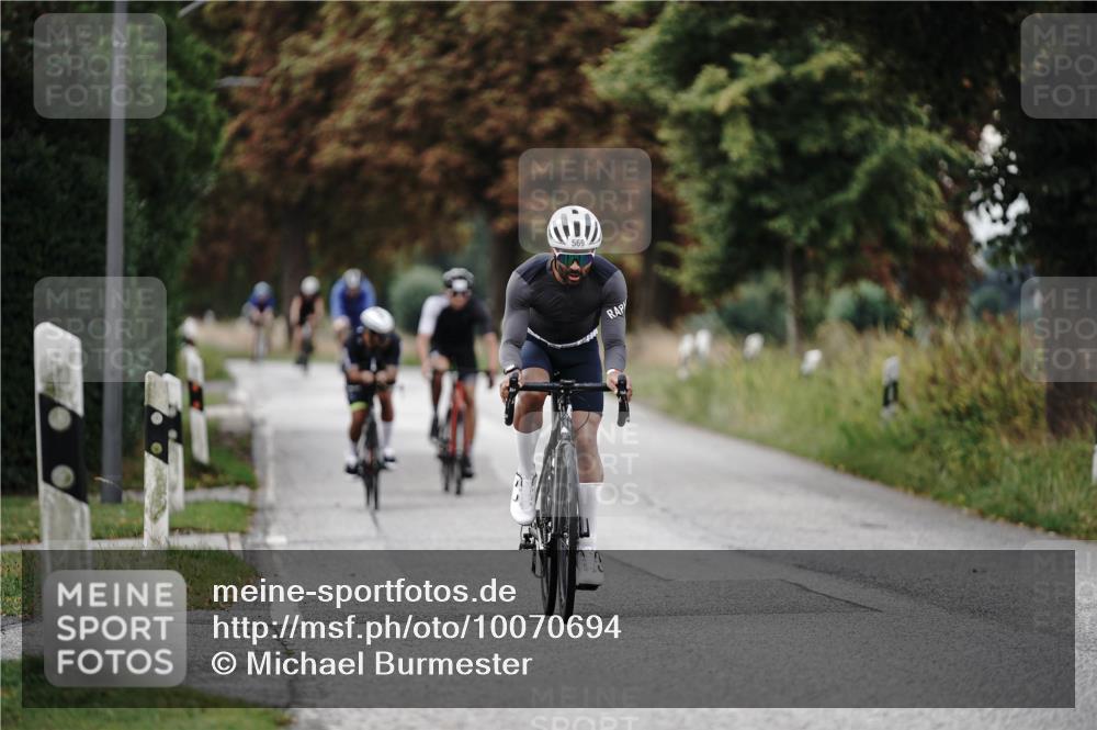 30.08.2026 - Elbe Triathlon Hamburg Michael Burmester http://msf.ph/oto/10070694 30.08.2026 09:57:46 Radfahren 505, 569, 619, 734 meine-sportfotos.de