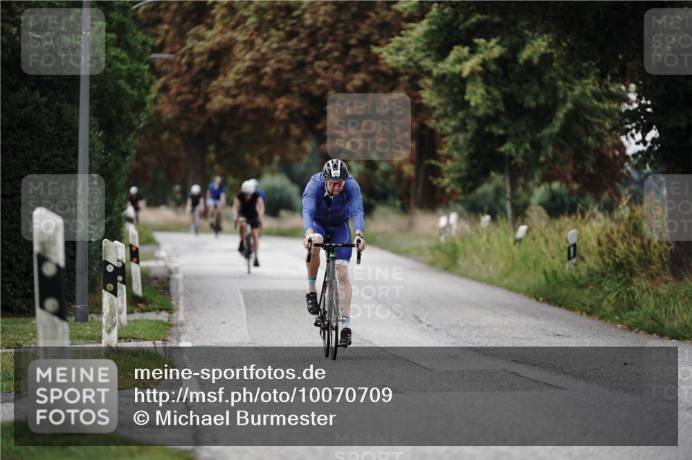 30.08.2026 - Elbe Triathlon Hamburg Michael Burmester http://msf.ph/oto/10070709 30.08.2026 09:57:51 Radfahren 446, 505, 619, 938 meine-sportfotos.de