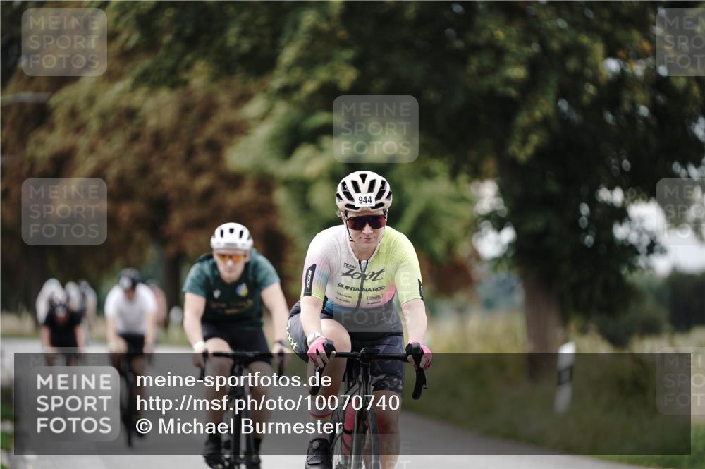 30.08.2026 - Elbe Triathlon Hamburg Michael Burmester http://msf.ph/oto/10070740 30.08.2026 09:58:08 Radfahren 403, 423, 590, 785, 897, 944 meine-sportfotos.de