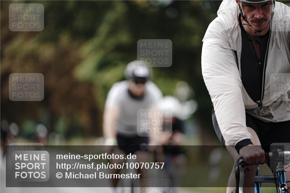 30.08.2026 - Elbe Triathlon Hamburg Michael Burmester http://msf.ph/oto/10070757 30.08.2026 09:58:17 Radfahren 404, 429, 585, 590, 603, 701, 722, 886 meine-sportfotos.de