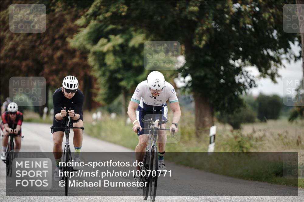 30.08.2026 - Elbe Triathlon Hamburg Michael Burmester http://msf.ph/oto/10070771 30.08.2026 09:58:25 Radfahren 481, 603, 607, 701, 722, 728, 881, 886, 891 meine-sportfotos.de