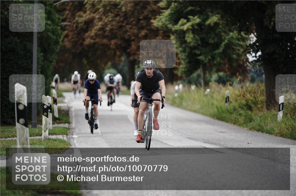 30.08.2026 - Elbe Triathlon Hamburg Michael Burmester http://msf.ph/oto/10070779 30.08.2026 09:58:30 Radfahren 506, 508, 607, 656, 779, 881, 891 meine-sportfotos.de