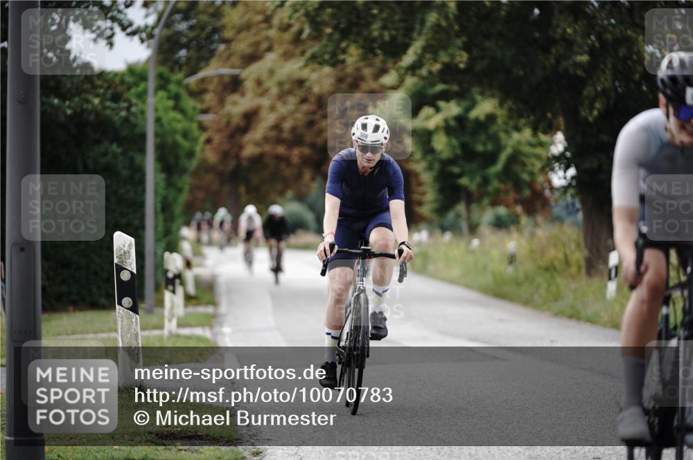 30.08.2026 - Elbe Triathlon Hamburg Michael Burmester http://msf.ph/oto/10070783 30.08.2026 09:58:33 Radfahren 417, 503, 506, 508, 526, 607, 656, 779, 881 meine-sportfotos.de