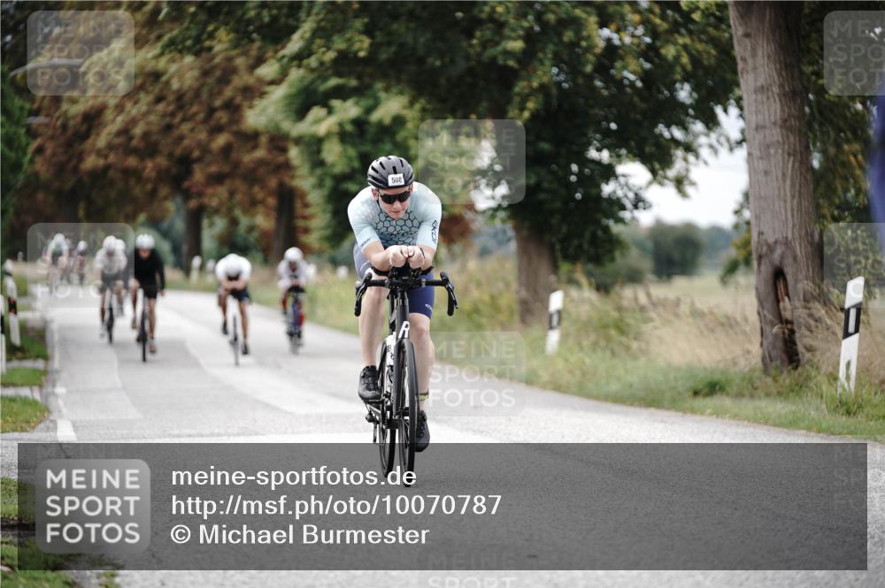 30.08.2026 - Elbe Triathlon Hamburg Michael Burmester http://msf.ph/oto/10070787 30.08.2026 09:58:34 Radfahren 417, 503, 506, 508, 526, 607, 656, 779, 881 meine-sportfotos.de