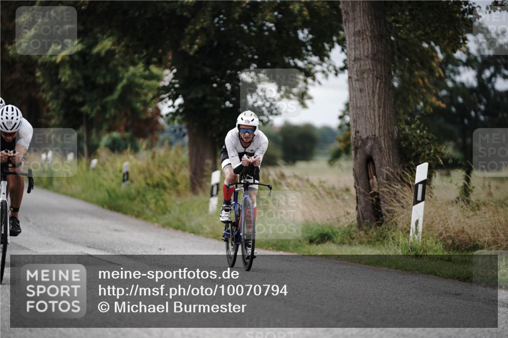 30.08.2026 - Elbe Triathlon Hamburg Michael Burmester http://msf.ph/oto/10070794 30.08.2026 09:58:37 Radfahren 417, 503, 508, 513, 526, 656, 779, 950 meine-sportfotos.de