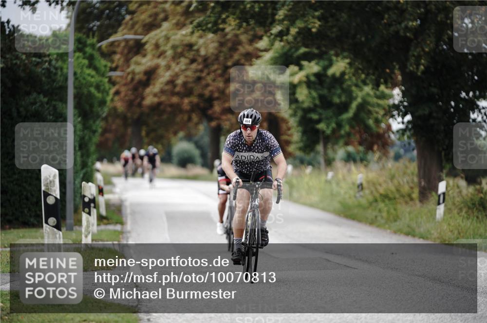 30.08.2026 - Elbe Triathlon Hamburg Michael Burmester http://msf.ph/oto/10070813 30.08.2026 09:58:44 Radfahren 464, 513, 746, 950 meine-sportfotos.de