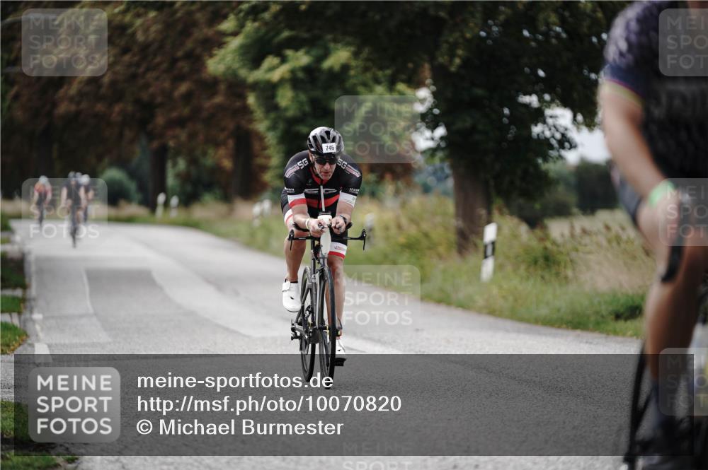 30.08.2026 - Elbe Triathlon Hamburg Michael Burmester http://msf.ph/oto/10070820 30.08.2026 09:58:46 Radfahren 464, 513, 540, 746, 950 meine-sportfotos.de