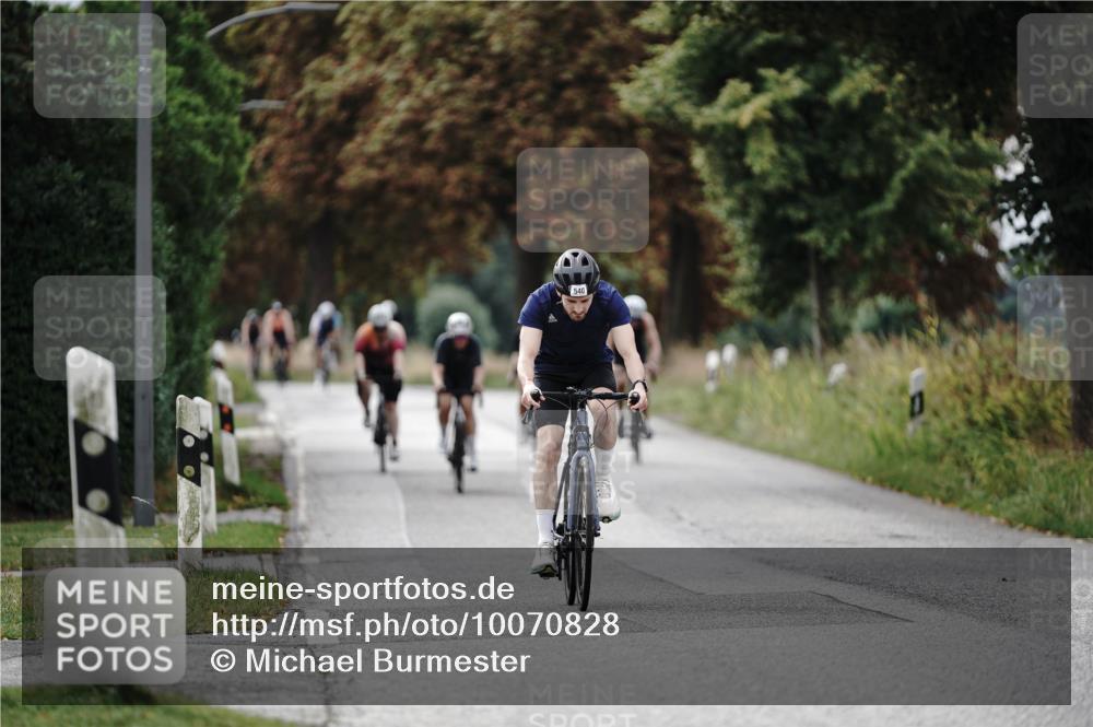 30.08.2026 - Elbe Triathlon Hamburg Michael Burmester http://msf.ph/oto/10070828 30.08.2026 09:58:51 Radfahren 540, 752, 799, 919, 954 meine-sportfotos.de
